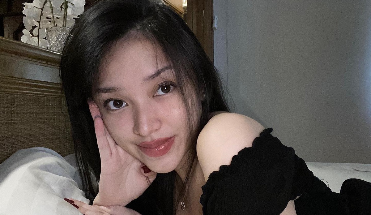 Profil Amanda Zahra