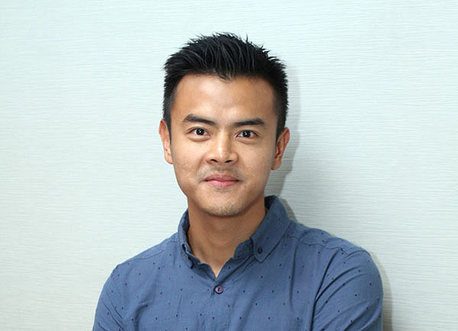 Profil Dion Wiyoko