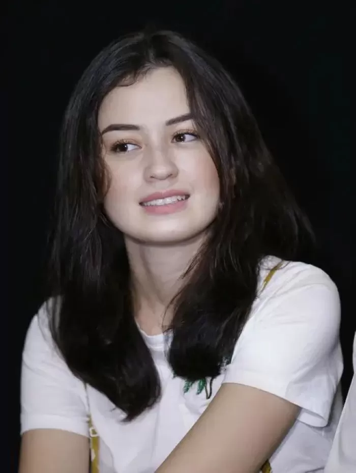 Kimberly Ryder profil