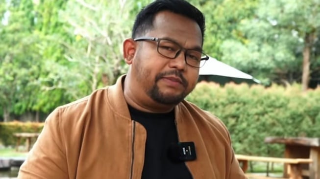 https://trenzviral.com/menyelami-profil-bedu-dari-brebes-ke-panggung-hiburan