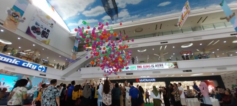 https://trenzviral.com/tragedi-di-lantai-11-remaja-putri-tewas-di-kings-shopping-center-bandung