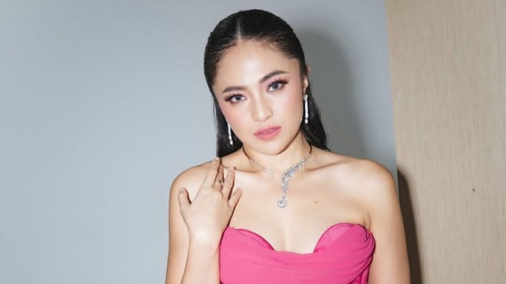 https://trenzviral.com/artis-marshanda-kisah-duka-cinta-mimpi-yang-memberi-jawaban