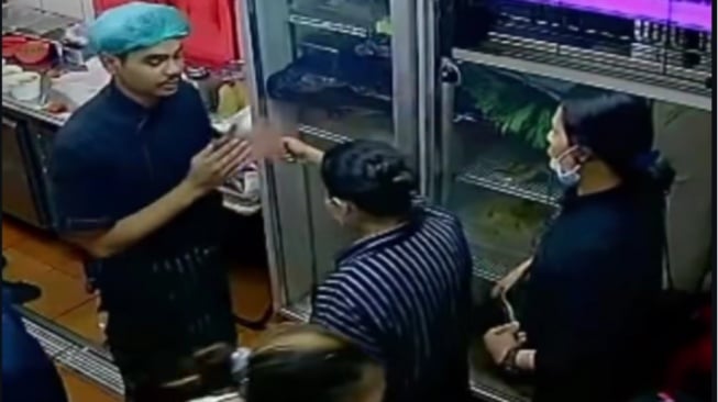 https://trenzviral.com/skandal-restoran-gitaris-terkenal-zendy-dibelit-isu-tak-bayar
