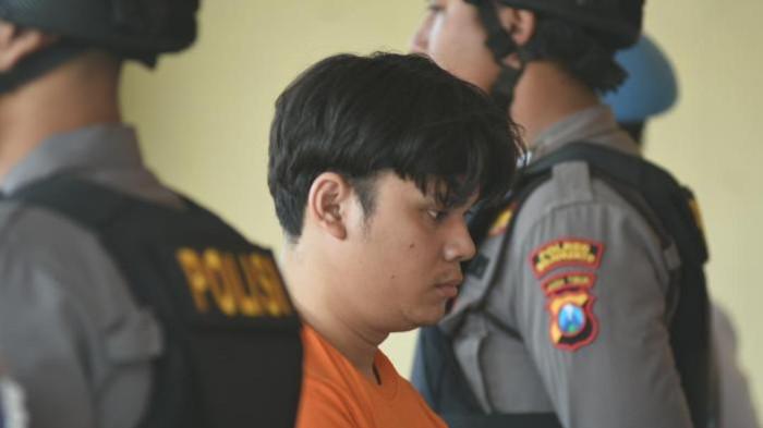 https://trenzviral.com/profil-alvi-maulana-driver-ojol-dengan-latar-tukang-jagal-yang-memicu-tragedi-mutilasi-tiara