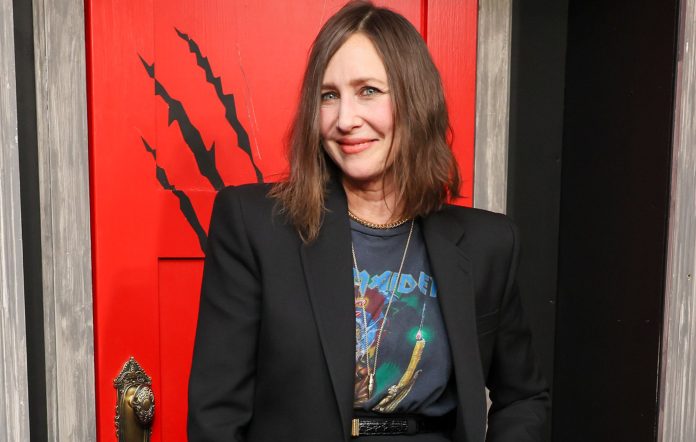 https://trenzviral.com/tak-cuma-jadi-lorraine-warren-ini-fakta-vera-farmiga-yang-bikin-fans-terpana