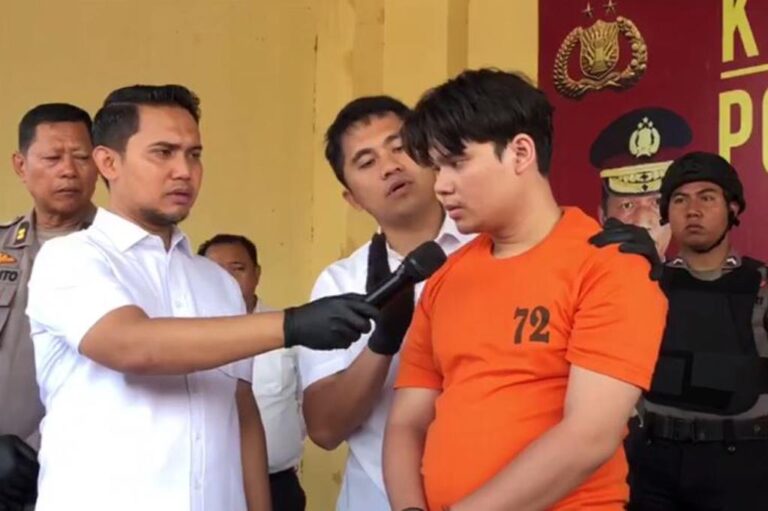 https://trenzviral.com/profil-alvi-maulana-driver-ojol-dengan-latar-tukang-jagal-yang-memicu-tragedi-mutilasi-tiara