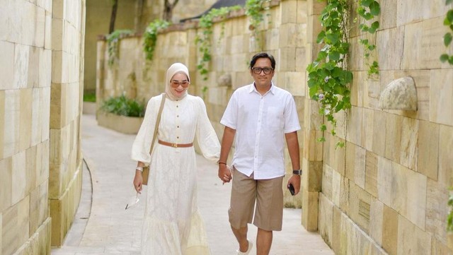 https://trenzviral.com/profil-istri-andre-erin-taulany-perempuan-di-balik-kehangatan-keluarga-taulany