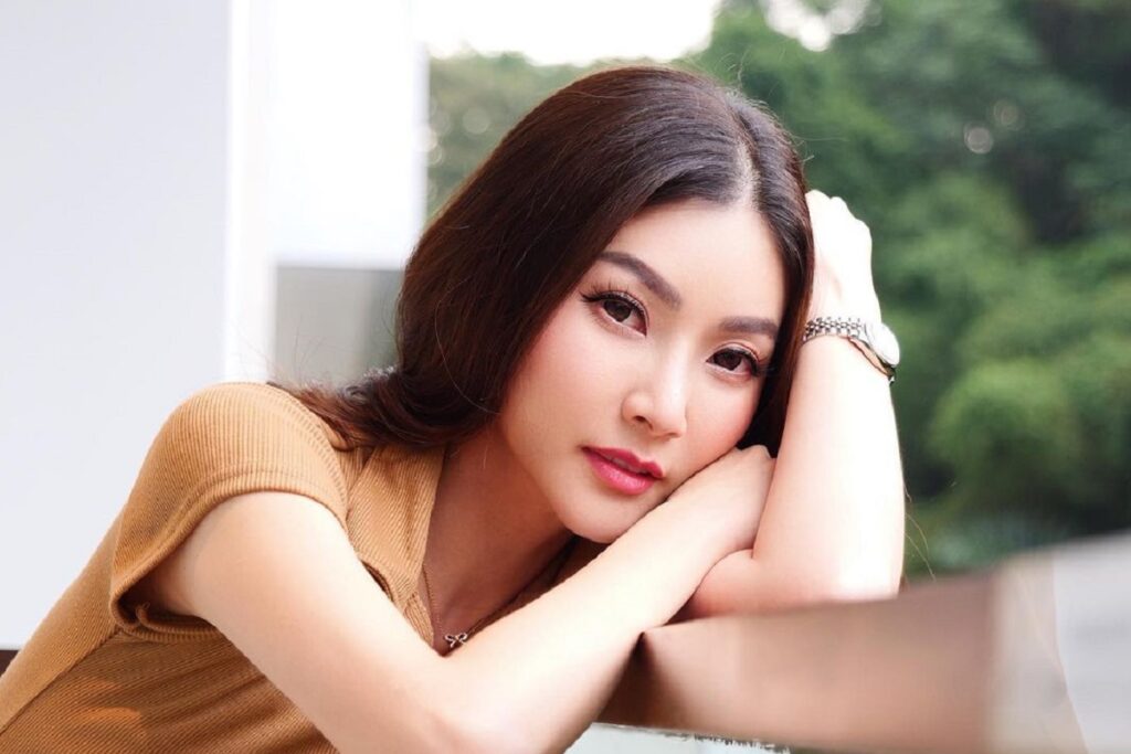 https://trenzviral.com/profil-sarwendah-perjalanan-sang-seleb-multitalenta