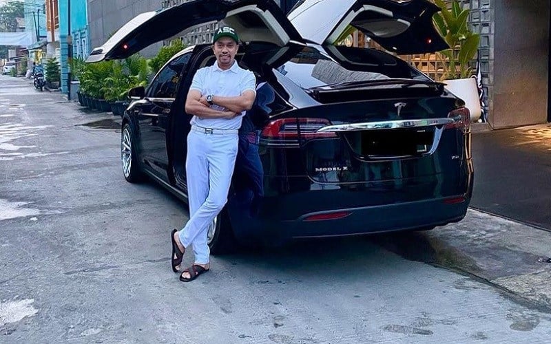 https://trenzviral.com/siapa-ahmad-sahroni-dari-hidup-susah-kini-jadi-politisi-sekaligus-crazy-rich