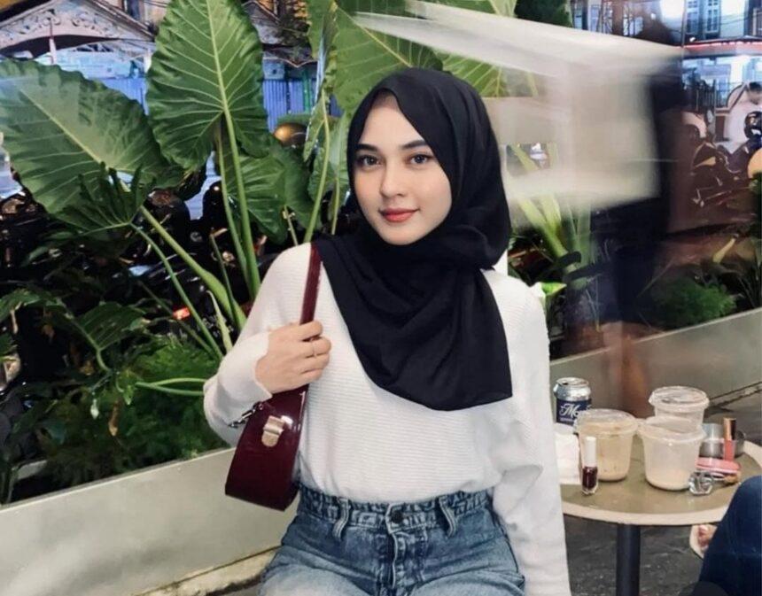 https://trenzviral.com/oca-fahira-meninggal-usai-wisuda-duka-mendalam-di-kalbar