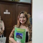 https://trenzviral.com/proses-panjang-chikita-meidy-cerai-mantan-suami-tuntut-harta-dan-perhatian-pada-anak